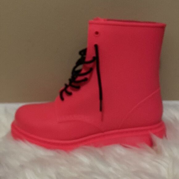 Madden Girl Portland Rain Boot Neon Pink - Size 9 - Picture 8 of 12